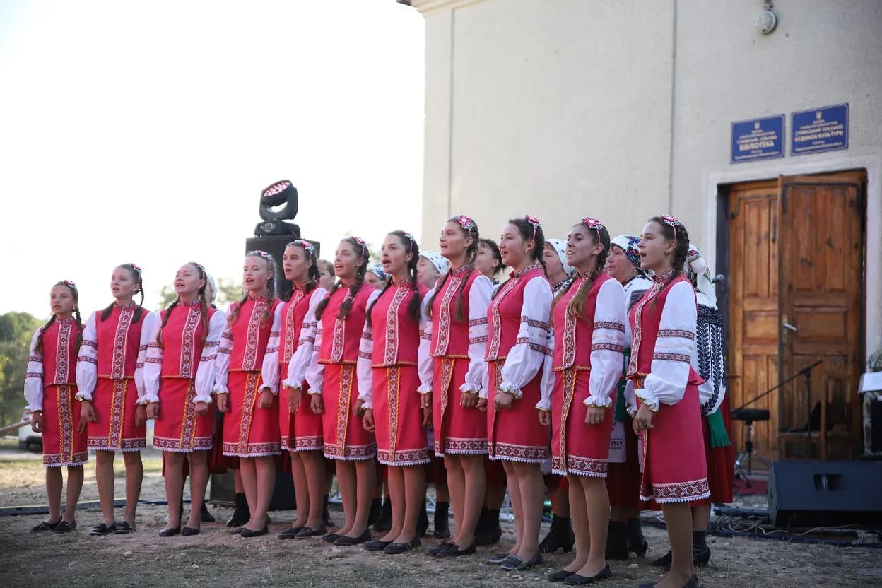 Жіночий ансамбль "Русава"